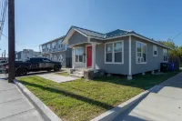 Cozy Retreat with Easy Access - Comfortable Urban Oasis