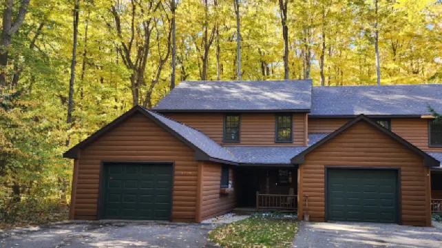 Scenic Woodlands and Nearby Adventure - Charming Cozy Retreat