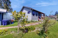 Designer Cottage | Accessible Kitchen & Bathroom | 5 Minutes to Downtown Hotels in Tacoma