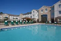 Staybridge Suites Cleveland Mayfield Hts Beachwd Hotel di Mayfield Heights