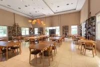 Howard Johnson by Wyndham Funes - breakfast