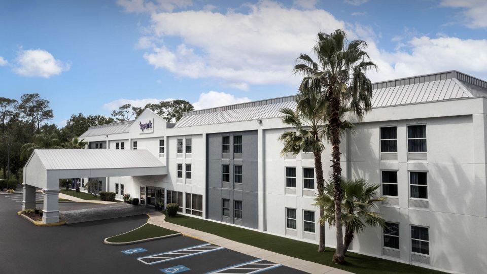 Spark by Hilton Tampa Brandon