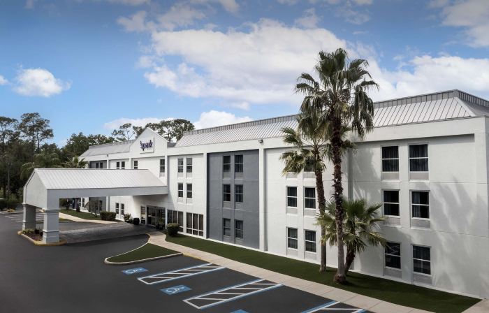 Spark by Hilton Tampa Brandon