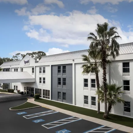 Spark by Hilton Tampa Brandon