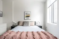 Sweeping City Views and Modern Kitchen - Stylish Serenity