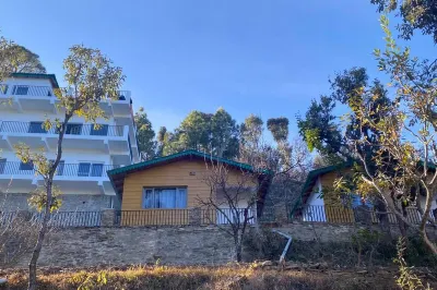 橡樹嶺度假村 Mukteshwar Temple附近的飯店