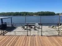 Mississippi Cabin with Boat dock Hotels near Genoa Park
