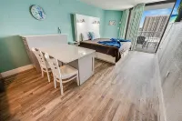 Heated Pools and Scenic Ocean Balcony - Amazing Coastal Escape