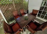 Family Fun Home 3 Bedrooms!- Great Central Location to la -Pet Friendly