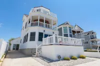 BEACHFRONT Home with HEATED POOL in North Cape May!!!!