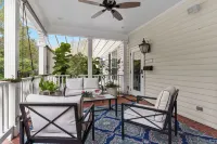 The Capitol Inn - Homestays