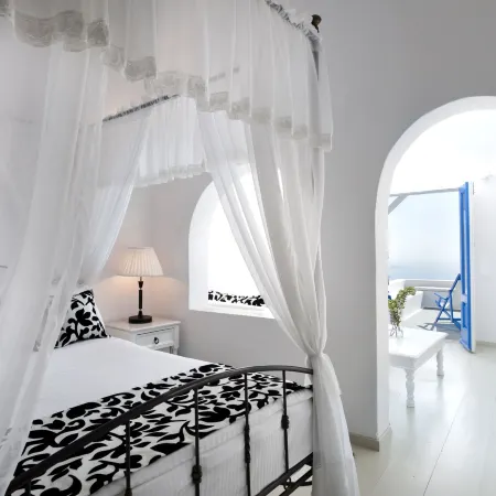Artemis Villas , Imerovigli