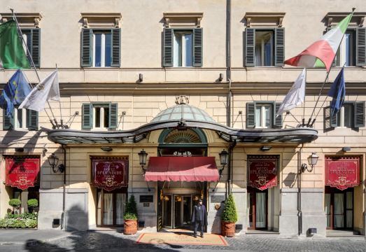 2. 호텔 스플렌디드..