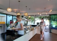 Paradise Resort Phi Phi - Breakfast