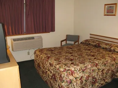 Bellingham Lodge Hotels near SPARK Museum of Electrical Invention