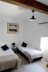 L'Annexe du Château de Saint Genix Hotels in Champagneux