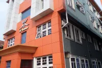 A2 Suites Hotel a Mushin