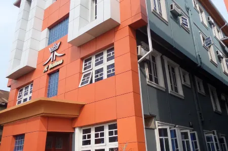 A2 Suites Отели в г. Мушин