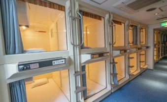 Capsule Inn Otsuka