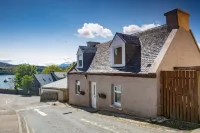 Bosville Hotel Hotels near Sgurr a Ghreadaidh and Sgurr a Mhadaidh
