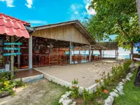 Lanta Beachfront Resort