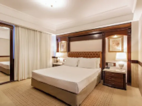 Bourbon Londrina Hotel ロンドリナのホテル