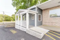 Blue Beach Motel Providence North Kingstown Hotels near Walmart Supercenter