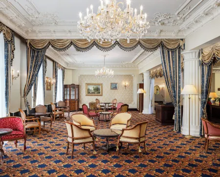 Carlsbad Plaza Medical Spa & Wellness Hotel