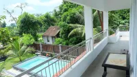 Villa Prambanan Jogja with Private Swimming Pool by Simply Homy Hotels in Kalasan