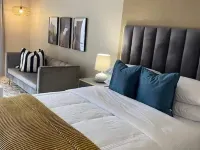 Luxurious 1Bed Studio Self-Check in Free Parking Hotels in Fourways