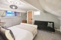 Host & Stay - Sleepers @ No.8 Hotels in Pickering