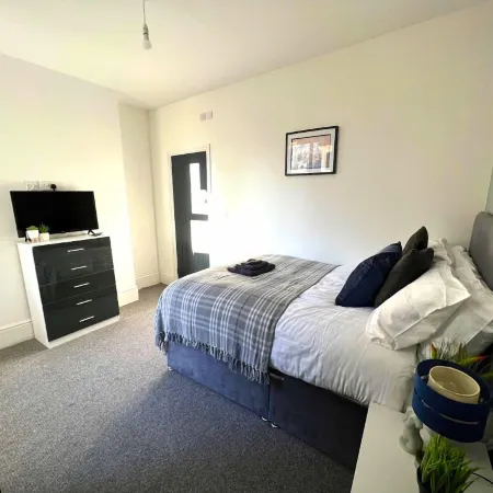 Chantry Suites by SA Stays