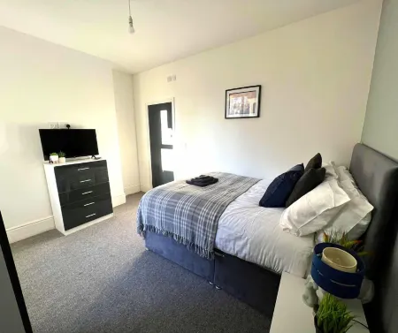 Chantry Suites by SA Stays