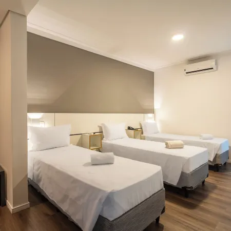 Uniclass Hotel Lapa Отели рядом с достопримечательностью «Стадион «Альянц-Парк»»