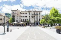 Shades of Como with Private Terrace by Rent All Como