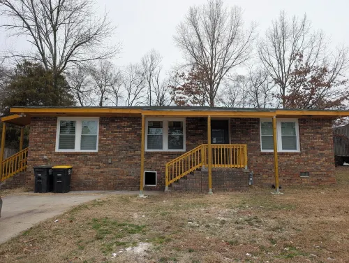 10 Burnett Home Hotels in Floyd County