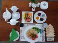 Watergate resort - breakfast