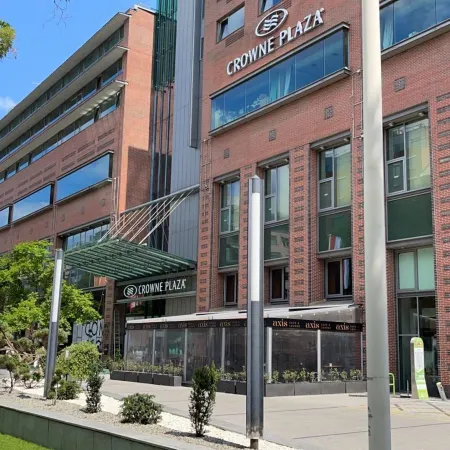 Crowne Plaza BUDAPEST by IHG Отели рядом с достопримечательностью «04. Уйпешт»