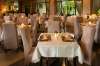 The Royal Corin Thermal Water Spa & Resort - Adults Only - Morgenmad