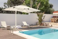 TD Villa Fico Jo Villa with Pool Lush Garden - Private Pools