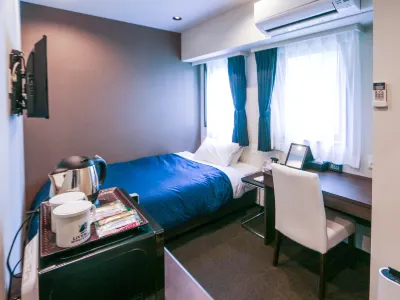 HOTEL LiVEMAX Yokohama Kannai Ekimae Hotels near Gumyo-ji Temple