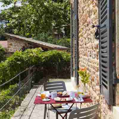 Contact Hôtels Le Savigny & Spa Hotel Exterior
