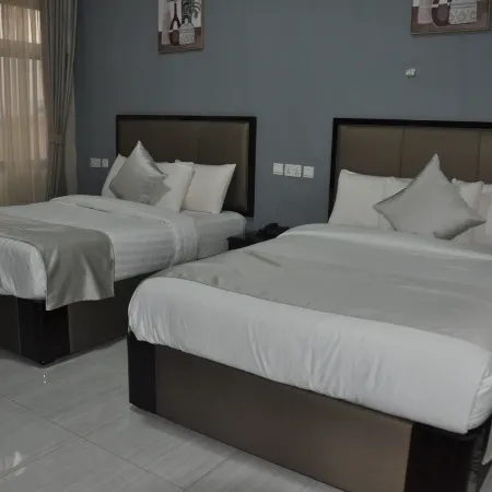 Relax Court Hotel