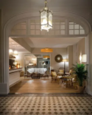 ออเต็ล เดอ ลา พลาจ