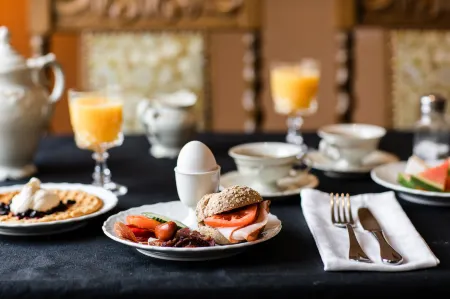 Grand Hotel Lysekil Отели в г. Fiskebackskil