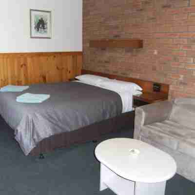 Regency Court Motel Rooms