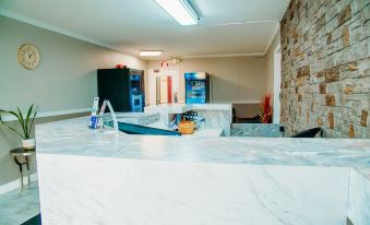 Country Garden & Suites