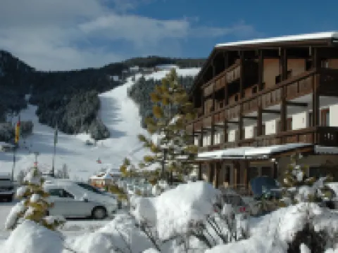 Hotel Condor Hotels in Mareo