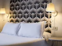 Pensión O Xardin de Julia Hotels near Pulperia
