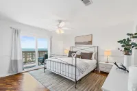 Ramsgate Harbor by Panhandle Getaways Hotels in Sunnyside